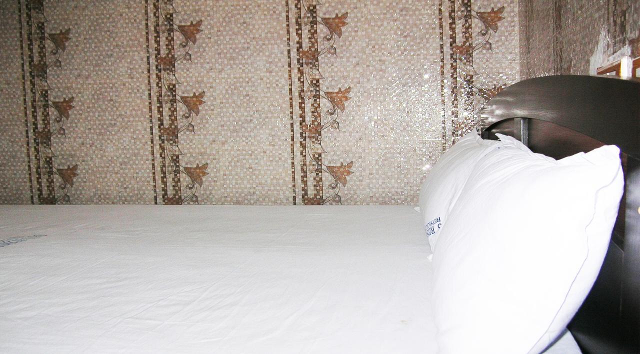 Sbs Residency Tirupati Hotel Renigunta Cameră foto