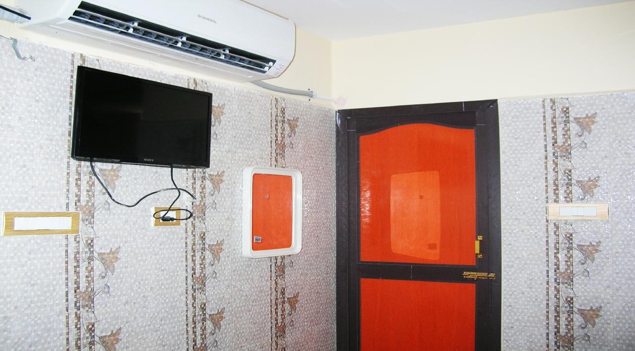 Sbs Residency Tirupati Hotel Renigunta Cameră foto